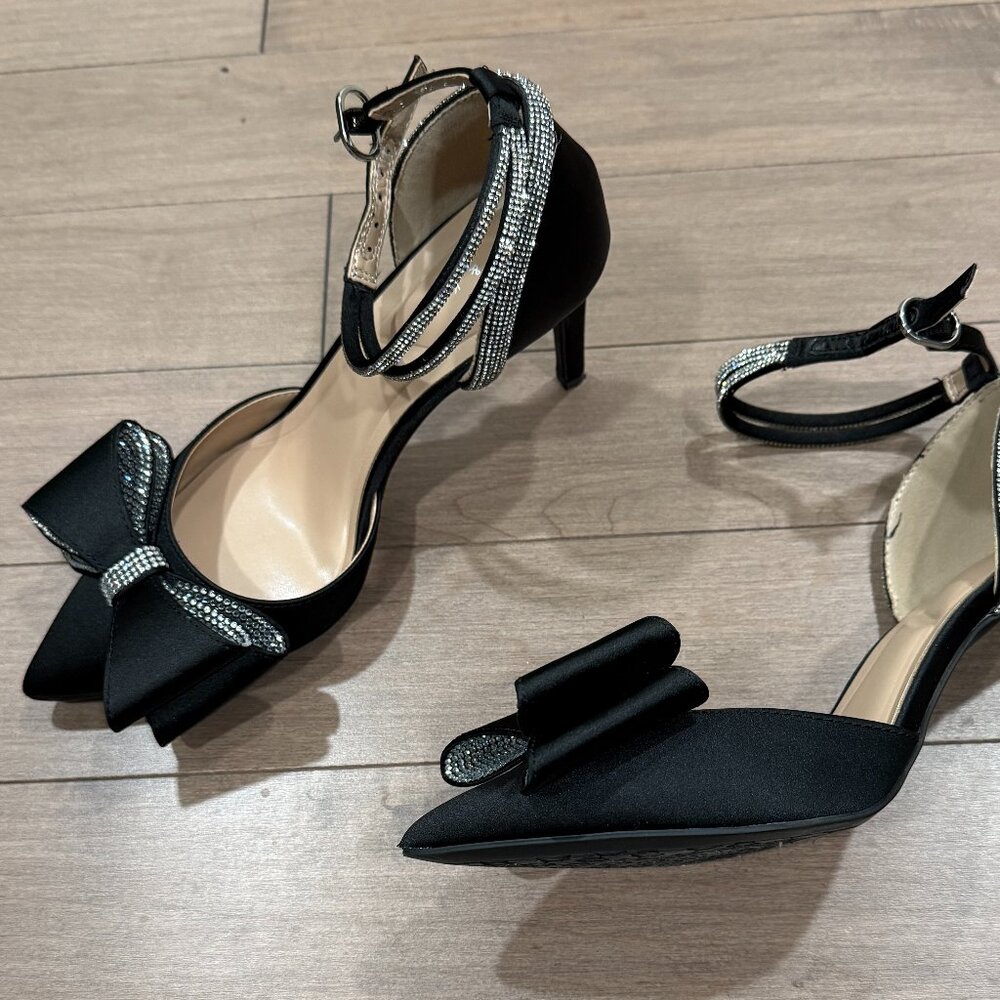 Kelly & Katie-Baltin Pump Size 6.5